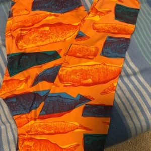Lularoe whale pants